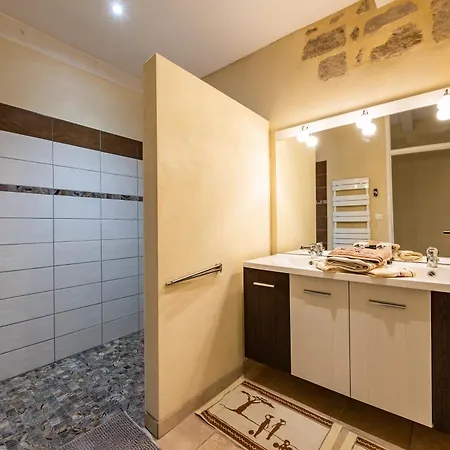 Apartment Andraut - *